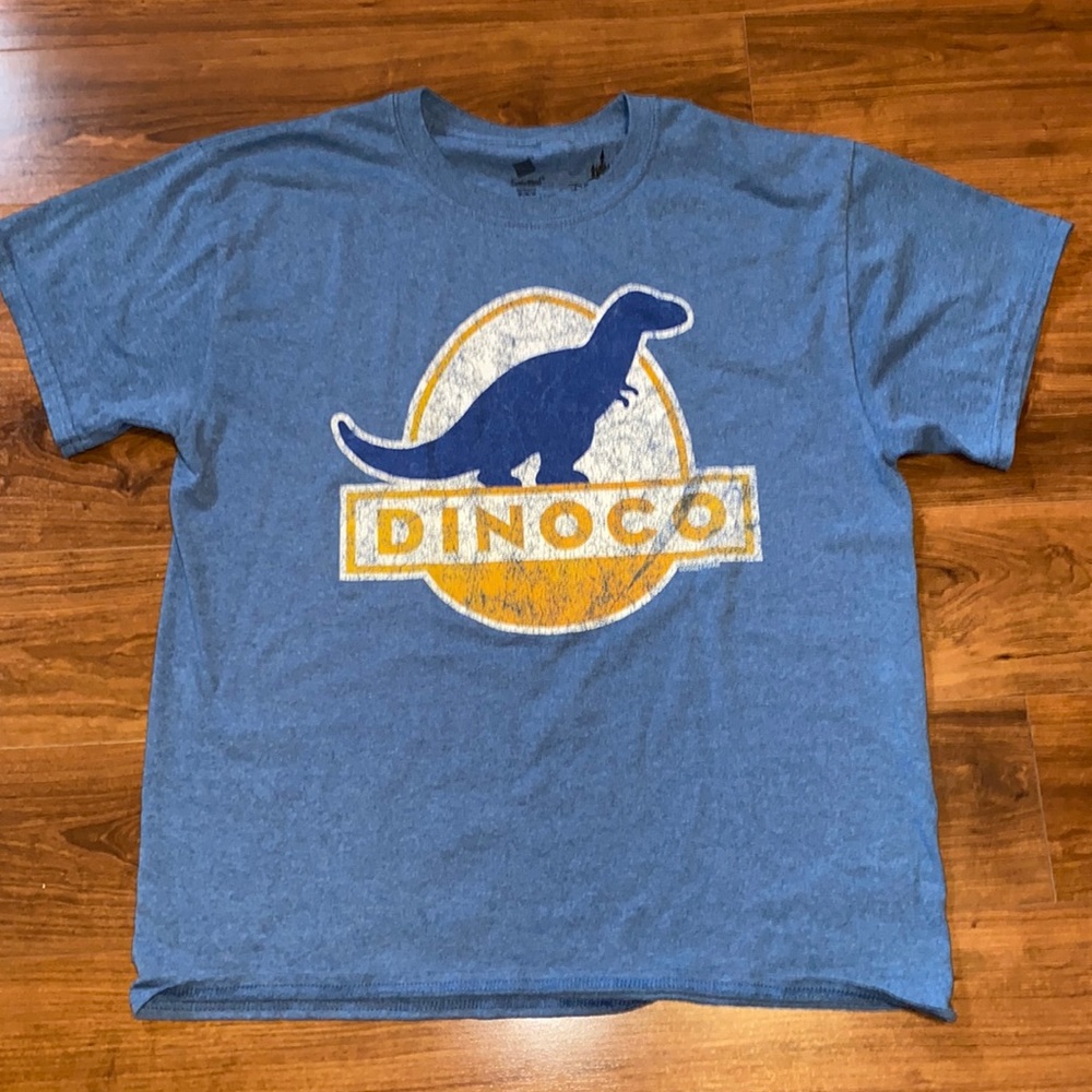 DISNEY PARKS HANES BLUE DINOCO CARS Adult M T- SHIRT